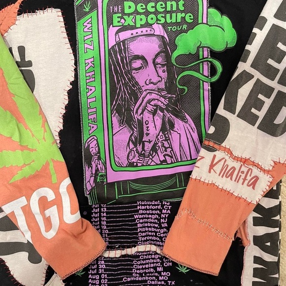 Wiz Khalifa The Decent Exposure Tour Hoodie - Picture 3 of 4